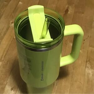 NWT. Never used in his lime green Stanley Starbucks